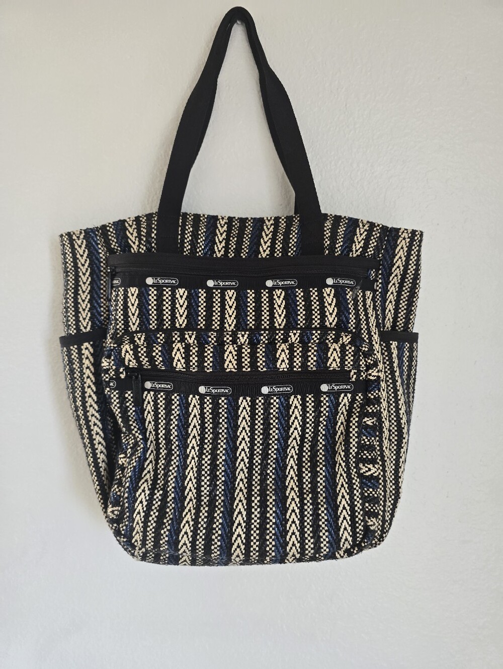 Vintage The weekender LESPORTSAC tote bag with woven chevron pattern black blue